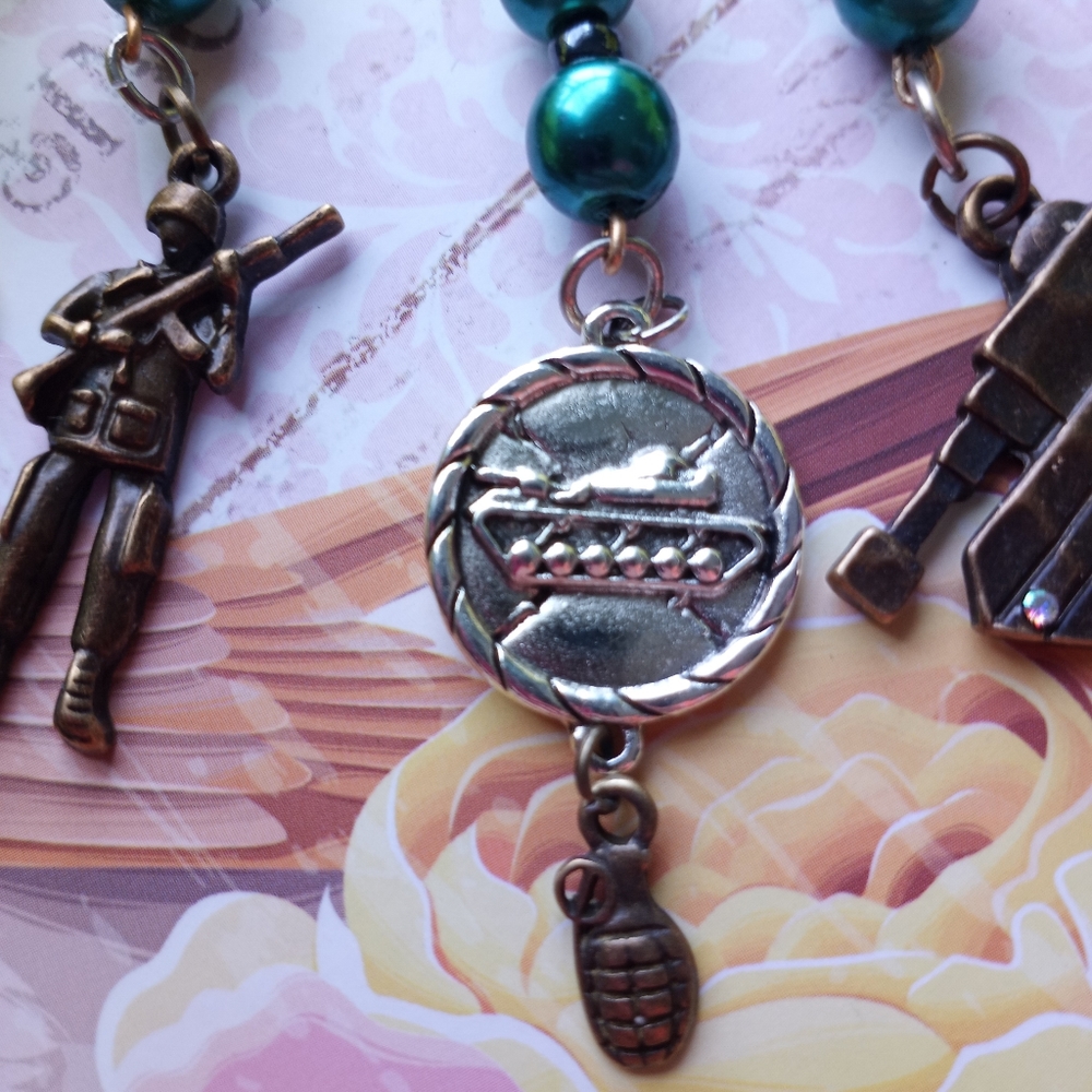 Army themed Keychain - Picture 3 of 7